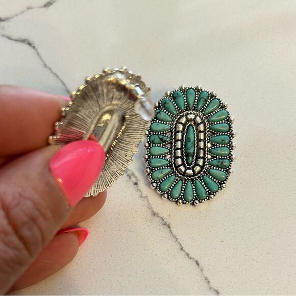 Western Green and Silver Women's Earrings - Picture 2 of 3
